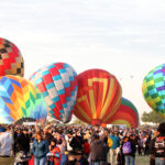 everyone knows, everyone goes to the balloon show 9688